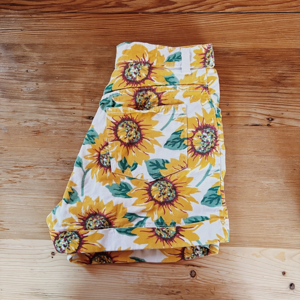 American Apparel • Sunflower Denim Shorts